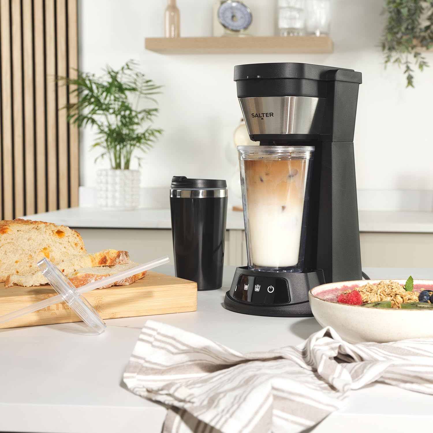 Salter EK6214 2 in 1 Iced Coffee Maker – Cold Brew Espresso Machine, Hot or Cold Function, Includes 420 ml Travel Mug and 440 ml Plastic Cup with Straw, Ground Coffee/Pads, Reusable Mesh Filter, 700W - Image 3